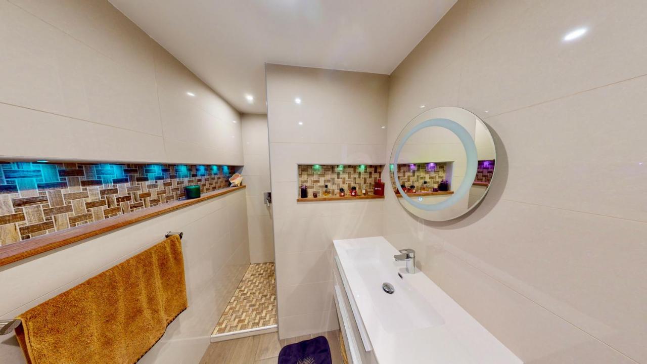 Marina, Spa & Sun - 2 Bedrooms - Luxury Apartment Anse Marcel Bagian luar foto